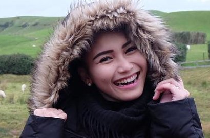 Keluarga Sibuk Pengajian dan Baca Doa, Kelakuan Jorok Ayu Ting Ting Dicibir