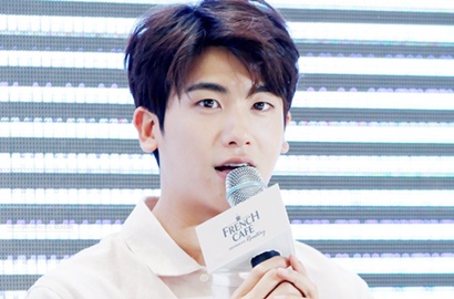 Ditemani Siwan Hingga Dapat Hadiah Tongsis, Intip Serunya Fanmeeting Hyungsik