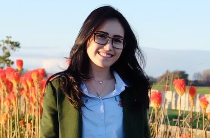 Tiru Donna Agnesia Kunjungi Duta Besar di NZ, Ayu Ting Ting Kepedean?