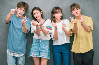 Baca Naskah 'Manhole Feel So Good', Jaejong-Uee cs Kompak Tunjukkan 'Cinta'