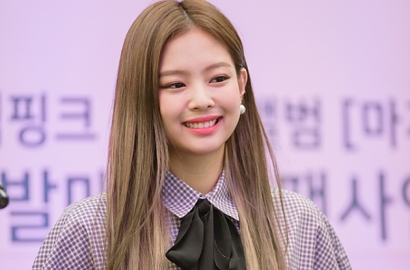Suruh Fans Belajar di Acara Fansign, Imutnya Jennie Black Pink Ini Bikin Gemas