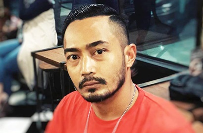 Yama Carlos Rombak Total Penampilannya untuk 'Raden Pamanah Rasa'