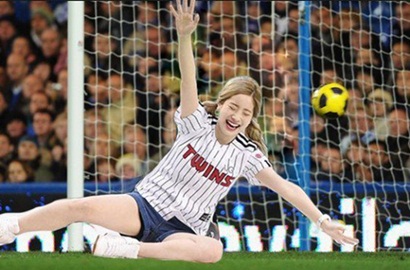 Imutnya Kebangetan, Aksi Dahyun Twice di Lapangan Bisbol Viral Jadi Meme-Meme Kocak