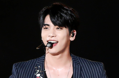 Ada Surat Bunuh Diri Kurt Cobain di Blazer Jonghyun SHINee, SM Dikritik Netter