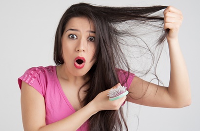 Waduh, Ternyata Ini Lho 5 Penyebab Kerontokan Rambut di Usia Remaja, Bisa Mengganggu Penampilan