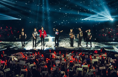 Jauh Dari Hingar Bingar, 6 Kisah Haru Dibalik Kesuksesan Bintang K-Pop yang Dirahasiakan