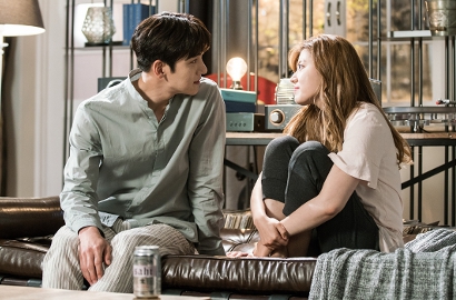 Syuting 'Suspicious Partner' Selesai, Cerianya Ji Chang Wook cs Tunjukkan Tanda Cinta