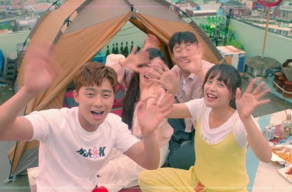 Berangkat Liburan 'Fight For My Way', Intip Gaya Simpel Tapi Kece Kim Ji Won cs
