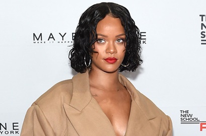 Siap Menikahi Seorang Miliuner Muda, Rihanna Buat Perjanjian Surat Harta Gono Gini
