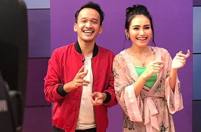 Nyanyi hingga Nggosip, Ayu Ting Ting-Ruben Onsu Pandu Acara Baru 'Sik Asik' MNCTV