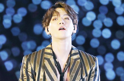 Jadi 'Ninja' di Bandara, Kocaknya Baekhyun Ngakak Lihat Fotonya Sendiri