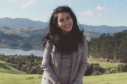 Punya Tarif Endorse Hingga Rp 17 Juta Rupiah, Ayu Ting Ting Pede Beraksi Norak di Tempat Umum
