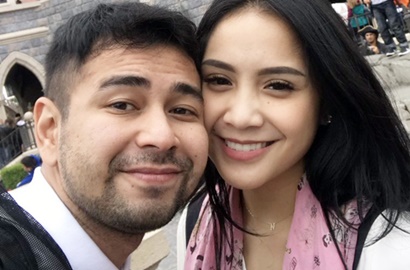 Kepo Ponsel Raffi Ahmad, Ekspresi Wajah Nagita Buat Penasaran Netter