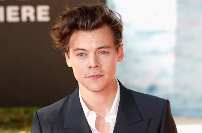 Tonton Film 'Dunkirk' Pertama Kali, Harry Styles Menangis