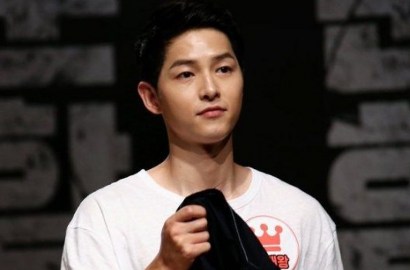 Foto Lawas Beredar, Song Joong Ki Punya Banyak Penggemar Sejak Predebut?