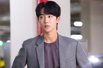 Syuting 'Bride of the Water God', Deretan Foto Keren Nam Joo Hyuk Ini Bikin Meleleh