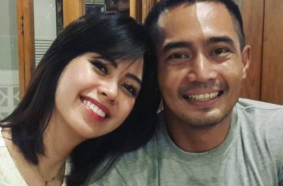 Hubungan dengan Istri Membaik, Yama Carlos Ogah Cerai