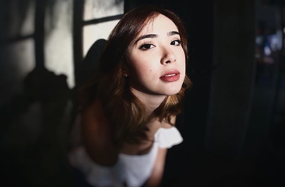 Pamela Bowie Akui 'Mars Met Venus' Mirip Kisah Cintanya dengan Joshua?
