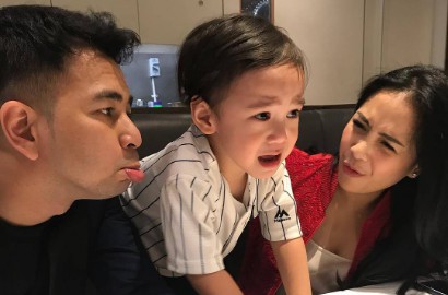 Ayu Ting Ting Diejek Ndeso, Nagita Jalan di Jembatan Penyeberangan Malah Dikagumi