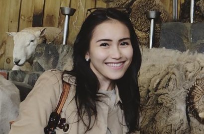 Pakai Gaun Rancangan Ivan Gunawan, Cantiknya Ayu Ting Ting Dipuji Bak Barbie