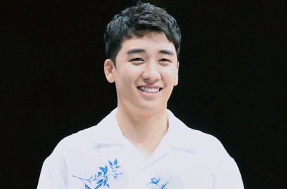 Nama Inggrisnya Terungkap, Kocaknya Seungri Digoda Fans Habis-Habisan