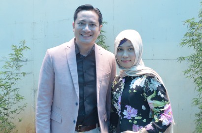 Istri Melahirkan, Ayah Verrell Bramasta Hadiahkan Cincin Berlian