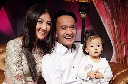 Lakukan Hal 'Konyol' Demi Anak, Ruben Onsu dan Sarwendah Dipuji Habis-Habisan