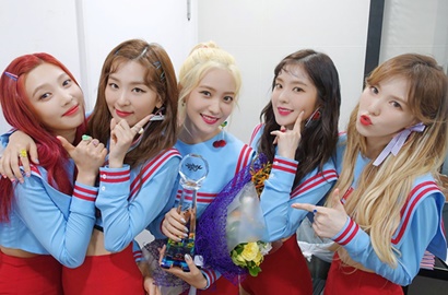 Red Velvet Ternyata Selipkan Bahasa Isyarat di MV 'Red Flavor', Netter Kagum
