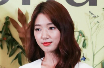 Tampil Elegan di Majalah Hong Kong, Park Shin Hye Bahas Imej dan Prioritas