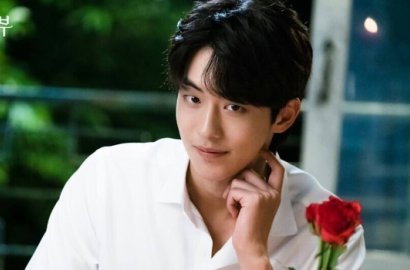 Bikin Penasaran, Nam Joo Hyuk Pamer Foto Dibekap di 'Bride of the Water God'
