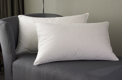 Hiii... Jadi Tempat Berkumpulnya Bakteri, Waspadai 6 Alasan Kamu Perlu Ganti Bantal Secara Rutin