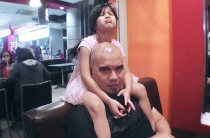 Dhani Sebut Putrinya dan Mulan 'Little Angel', Haters: Anak Hasil Kumpul Kebo