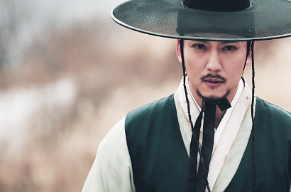 Sumringah di Poster Drama Baru tvN, Nasib Kim Nam Gil Tak Bakal Tragis Lagi?