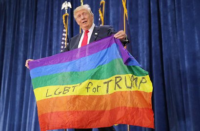 Dianggap 'Beban', Trump Larang Transgender Gabung Militer AS