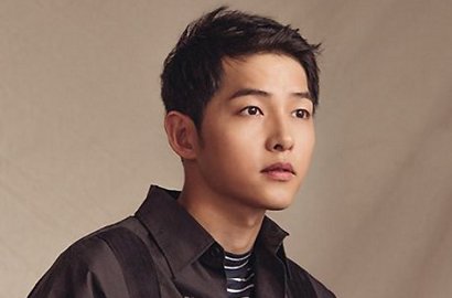 Jadi Bintang Tamu Program Berita 'Newsroom' JTBC, Song Joong Ki Bahas Pernikahan?