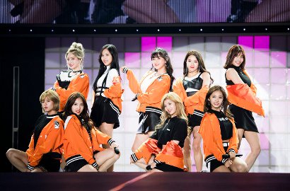 Selamat, Twice Pimpin Voting Sebagai Grup Besutan Program TV Terbaik Versi Billboard