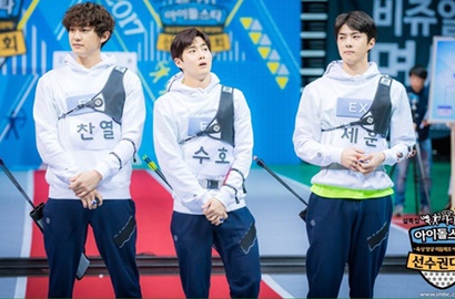 Bongkar Rahasia, Chanyeol Ngakak Sebut Sehun-Suho Telanjang di Dorm