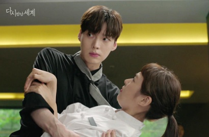 Akting di 'Reunited Worlds' Masih Dikritik, Ahn Jae Hyun Bikin Ngakak Gara-Gara Ini