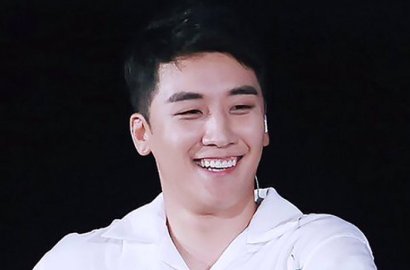 Tak Ditemani G-Dragon Cs, Seungri Super Ganteng di Pameran Bigbang10 Taipei