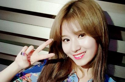 Sana Ungkap Sering Dikira Tzuyu Saat di Jalanan