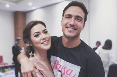 Kelewat Menggemaskan, Hamish Daud Pasang Wajah Pasrah Dicubiti Raisa