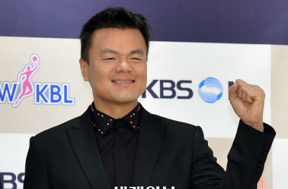 Jalan Bareng, Bos JYP Park Jin Young Puji A Pink Habis-Habisan