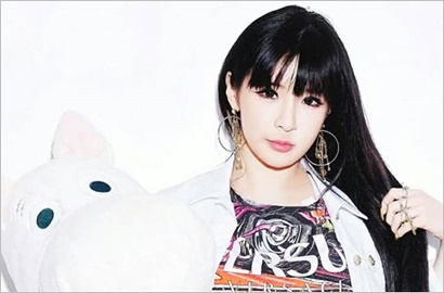 Tak Terima, Artis Transgender Ini 'Protes' Disebut Kembaran Park Bom?