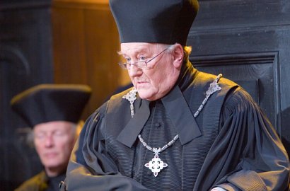 Perdana Menteri Sihir 'Harry Potter' Meninggal Dunia