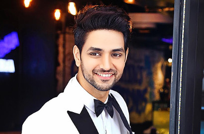 Sempat Absen Saat Sakit, Shakti Arora Bikin Fans Senang Balik ke 'Pesbukers'