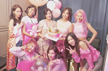 Kumpul Bareng Ber-7, Kocaknya Cara Edit Tae Yeon Agar Yuri Bisa Ikut