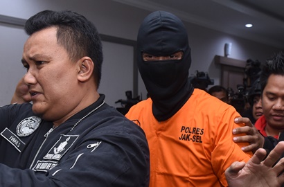 Tora Sudiro Tak Berhenti Minta Maaf saat Bertemu Ayahanda