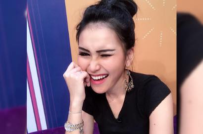 Ayu Ting Ting Gatal dan Garuk-Garuk Ketiak Sambil Makan, Netter Curiga Sakit Kulit