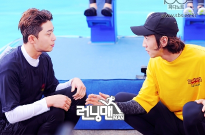 Tak Dipercaya Hingga Akhir, Kocaknya Lee Kwang Soo Sumpahi Park Seo Joon di 'RM'