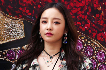 Tampil Perdana Usai Foto Rokok, Goo Hara Disindir Oplas Gara-Gara Ini